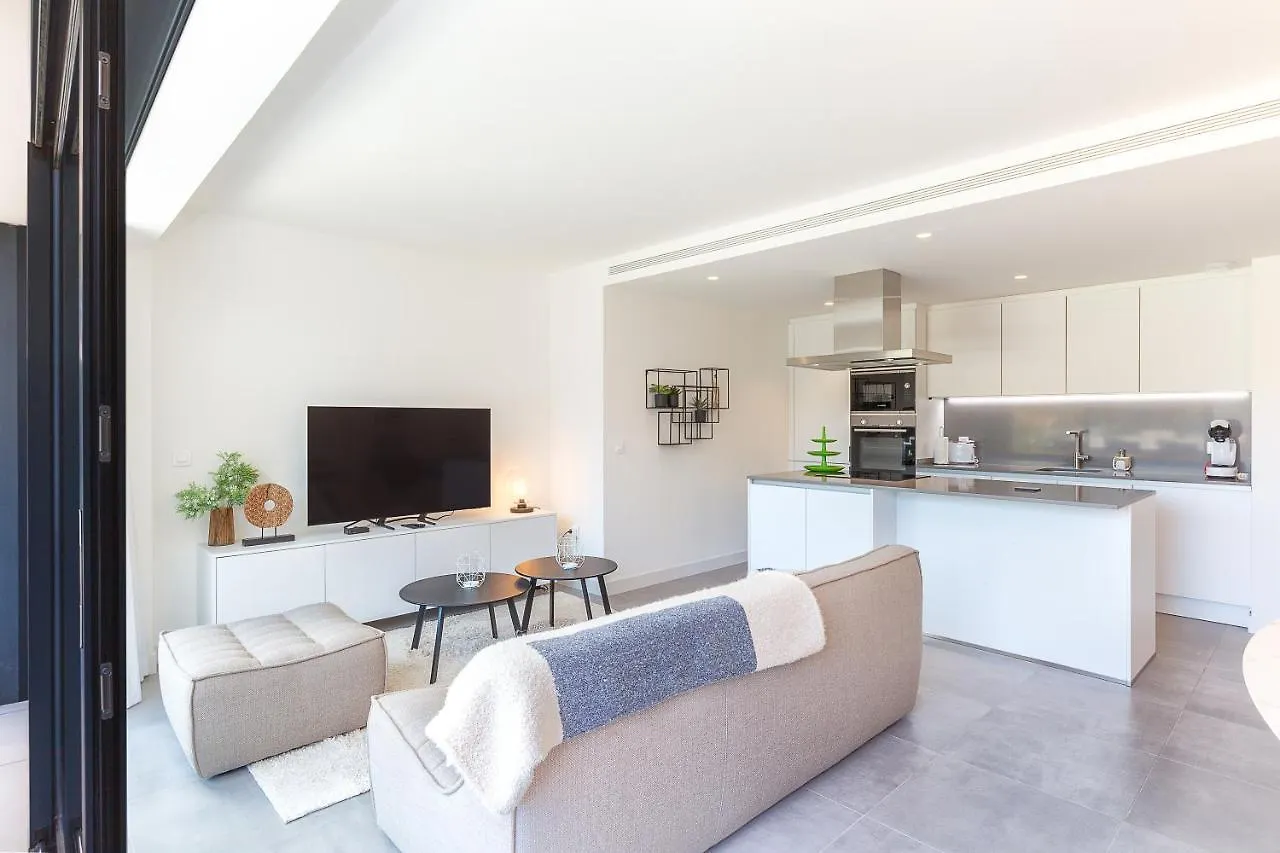 Luxury Apartment With 3 Bedrooms Estepona Spain