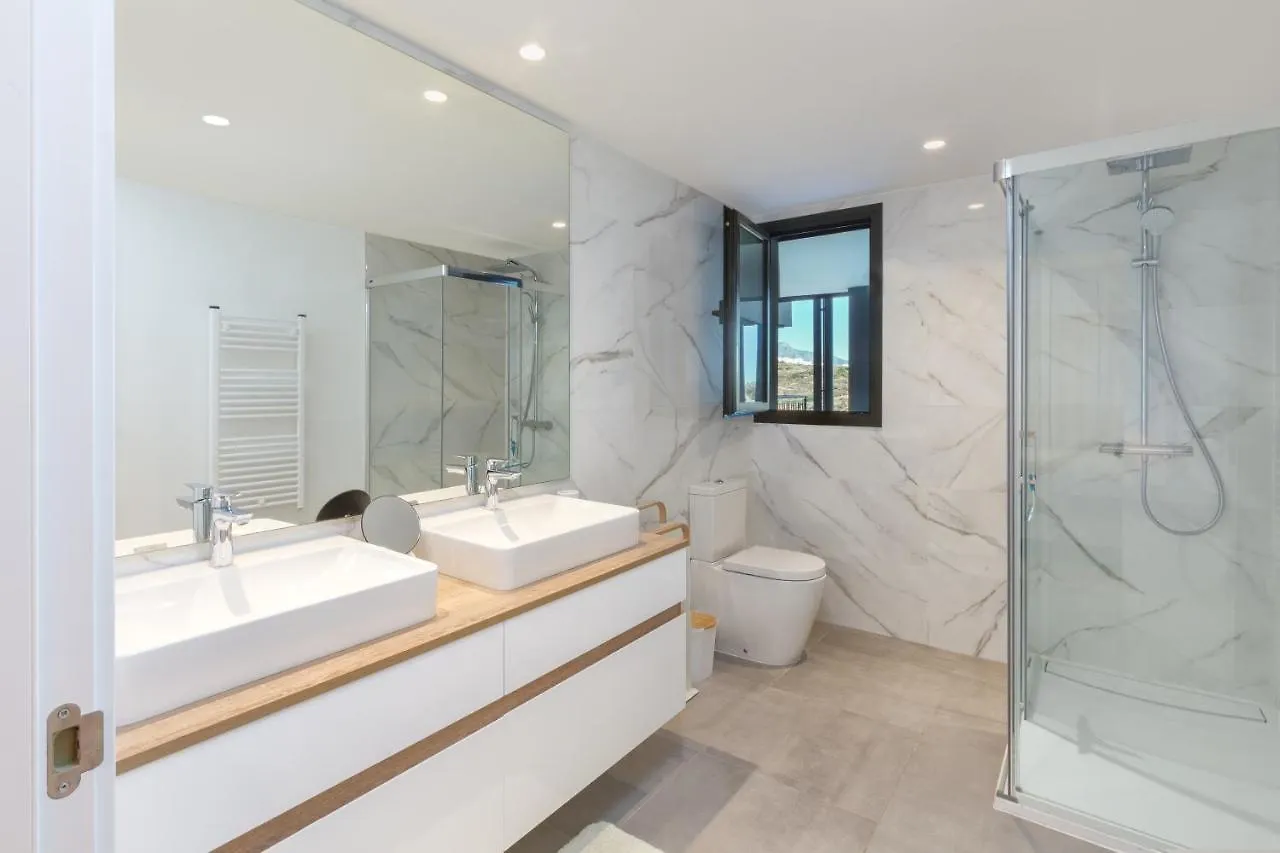 Luxury Apartment With 3 Bedrooms Estepona