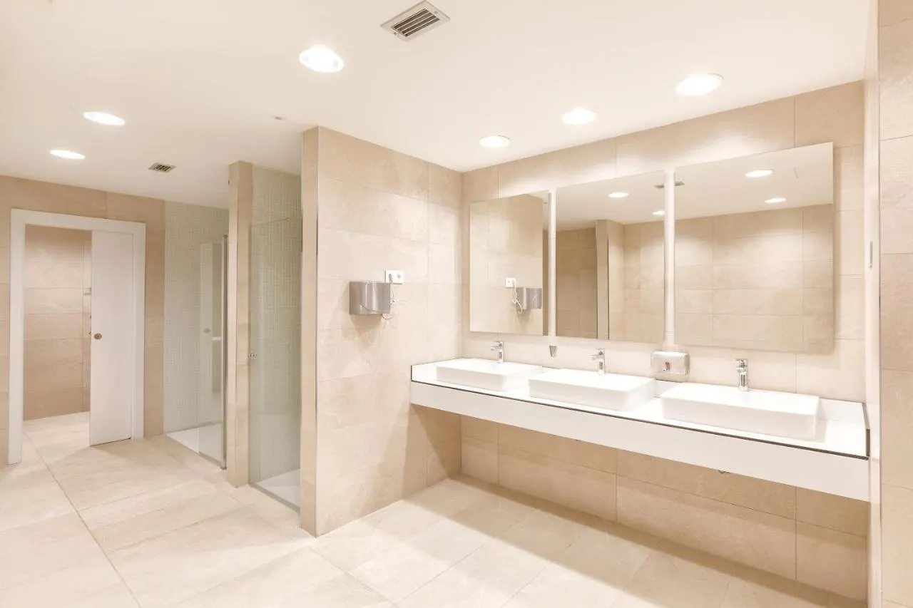 Luxury Apartment With 3 Bedrooms Estepona