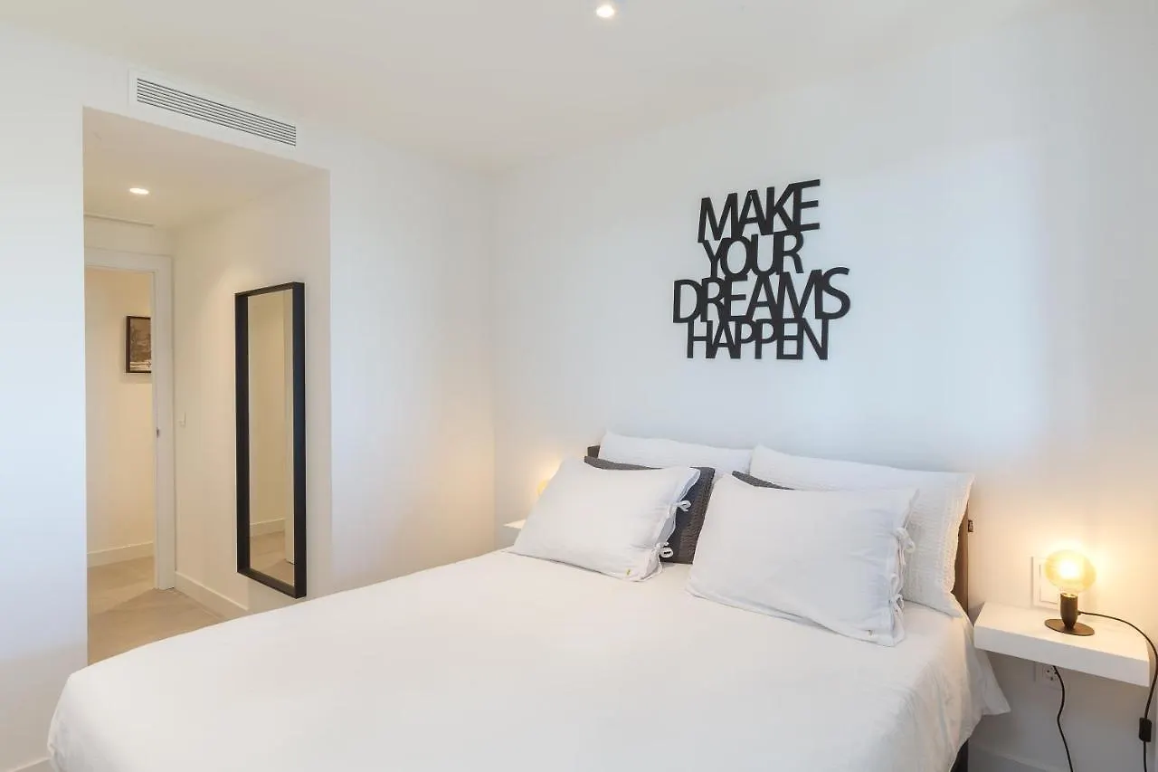 Luxury Apartment With 3 Bedrooms Estepona